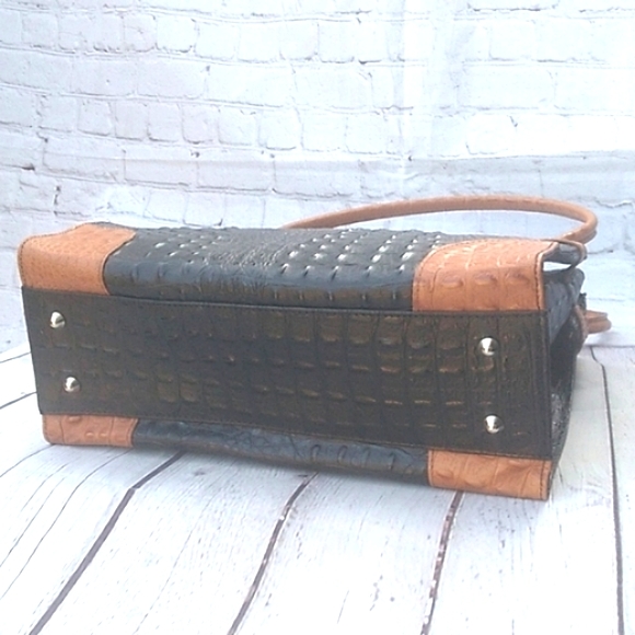 M & R MODA IN PELLE FIRENZE PURSE - Picture 7 of 12